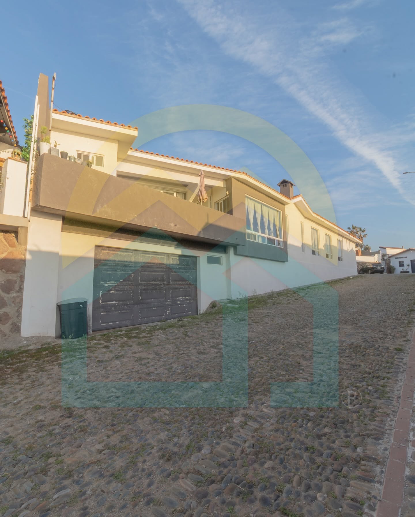 Casa en Venta en San Antonio del Mar, Tijuana | Vista al Mar y Terraza